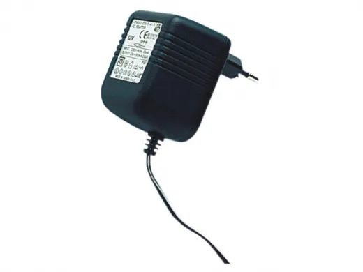 Glomex Netzteil für TV-Antenne 220V AC->12V DC (300mA)